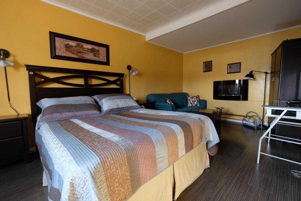 Motel Canadien Trois-Rivieres Exterior photo